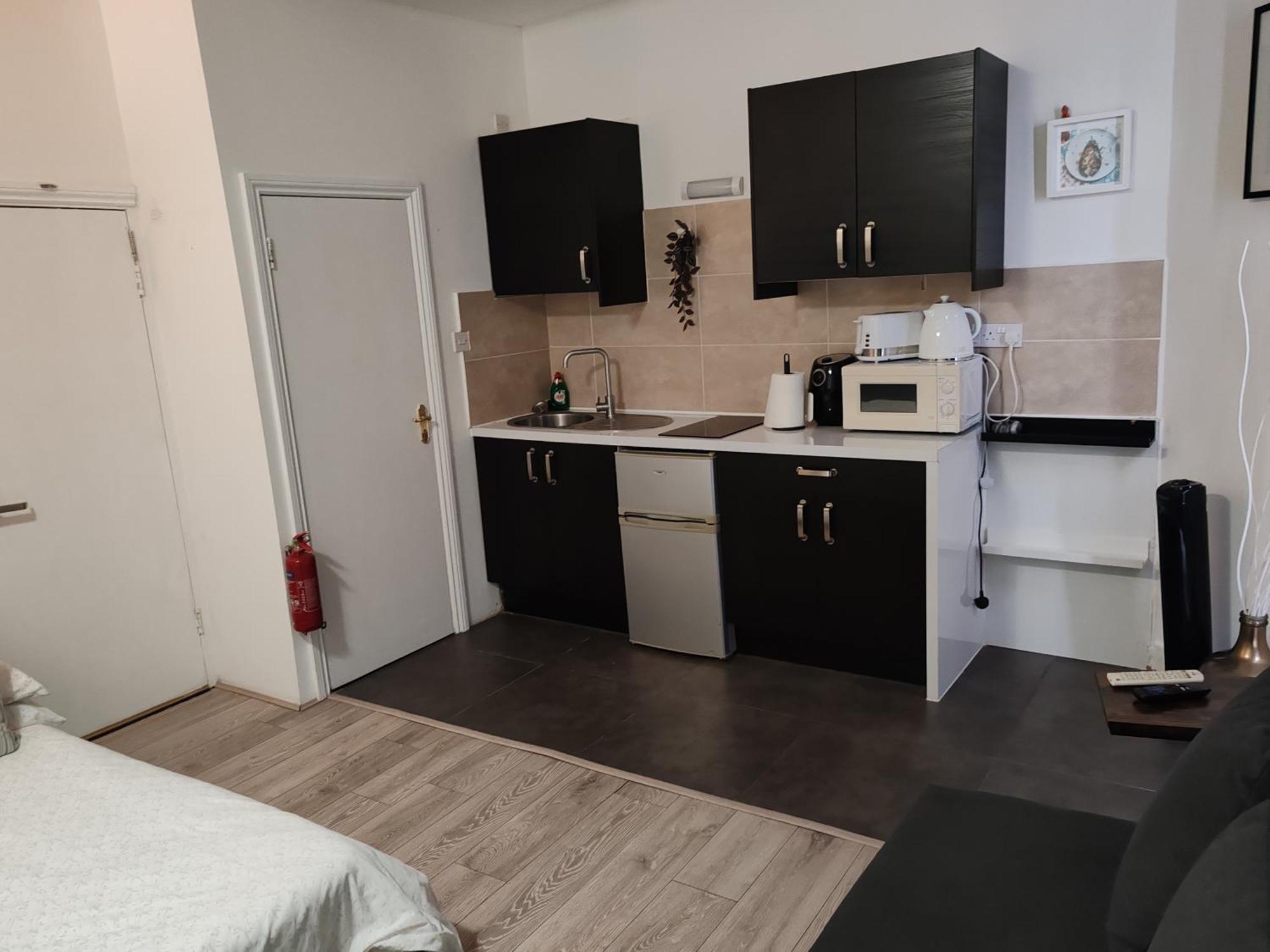 Kilburn High Road Studio Apartments London Exterior foto