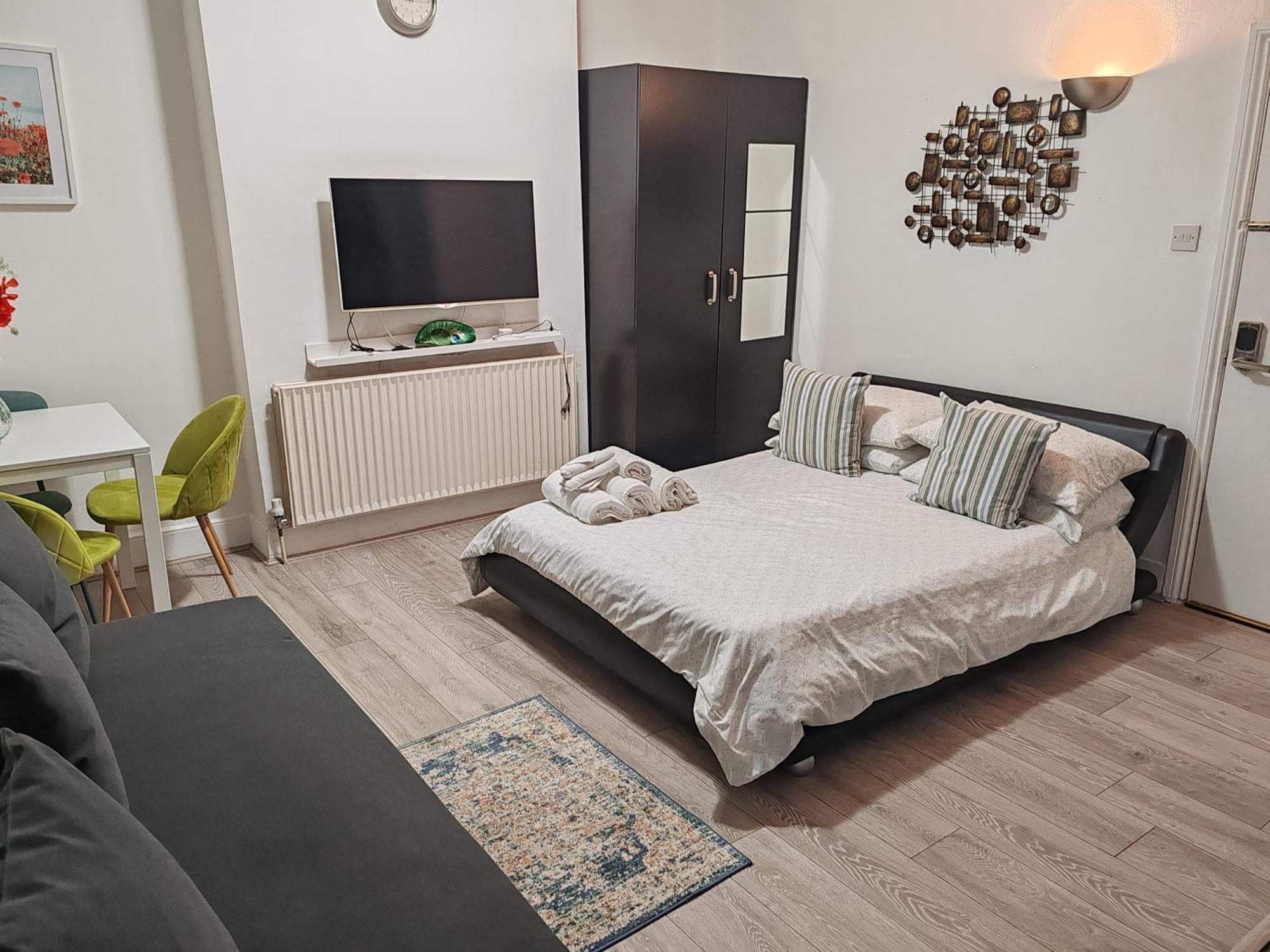Kilburn High Road Studio Apartments London Exterior foto